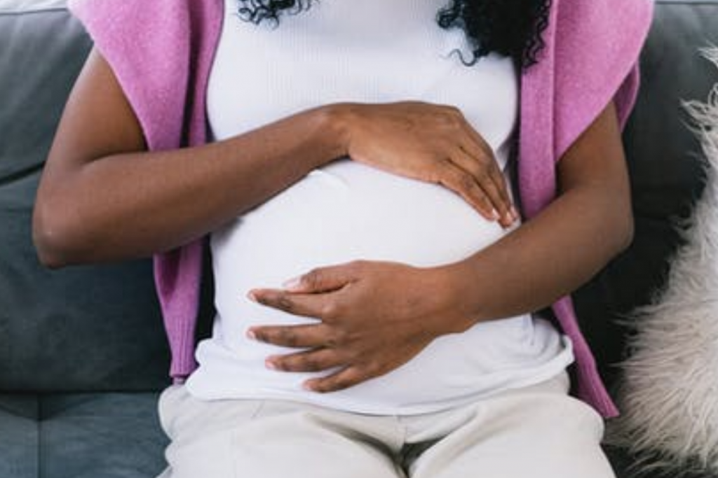 Caso a mulher opte por uma gravidez tardia e decida ser mãe após os 35 anos, para diminuir os riscos, determinados cuidados devem ser tomados